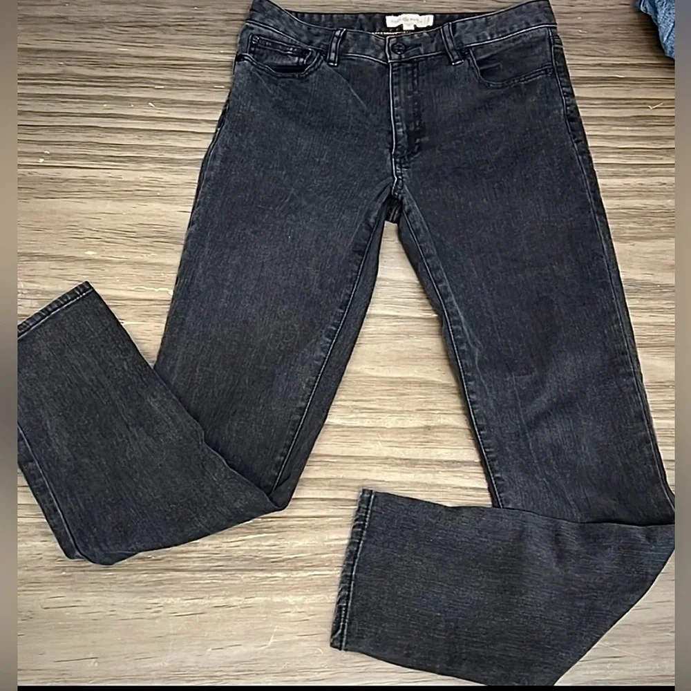 TORY BURCH BLACK STRAIGHT LEG JEANS SIZE 29